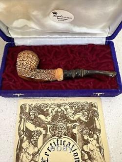 Flower pipe 1982 Block Meerschaum Pipe with fitted case Serial Number 67