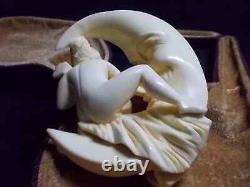 UNSMOKED S. YANIK MEERSCHAUM PIPE FEATURING NUDE WOMAN PLAYING a BANJO MOON