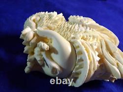 Unsmoked New S. YANIK Block MEERSCHAUM PIPE a Hand Feeding a Parrot -2